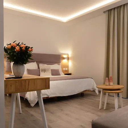 Готель Hypnos Boutique (adults Only) 3*